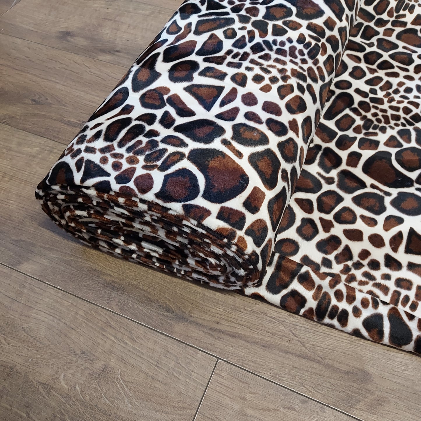 Little Giraffe Print Velboa Faux Fur Fabric
