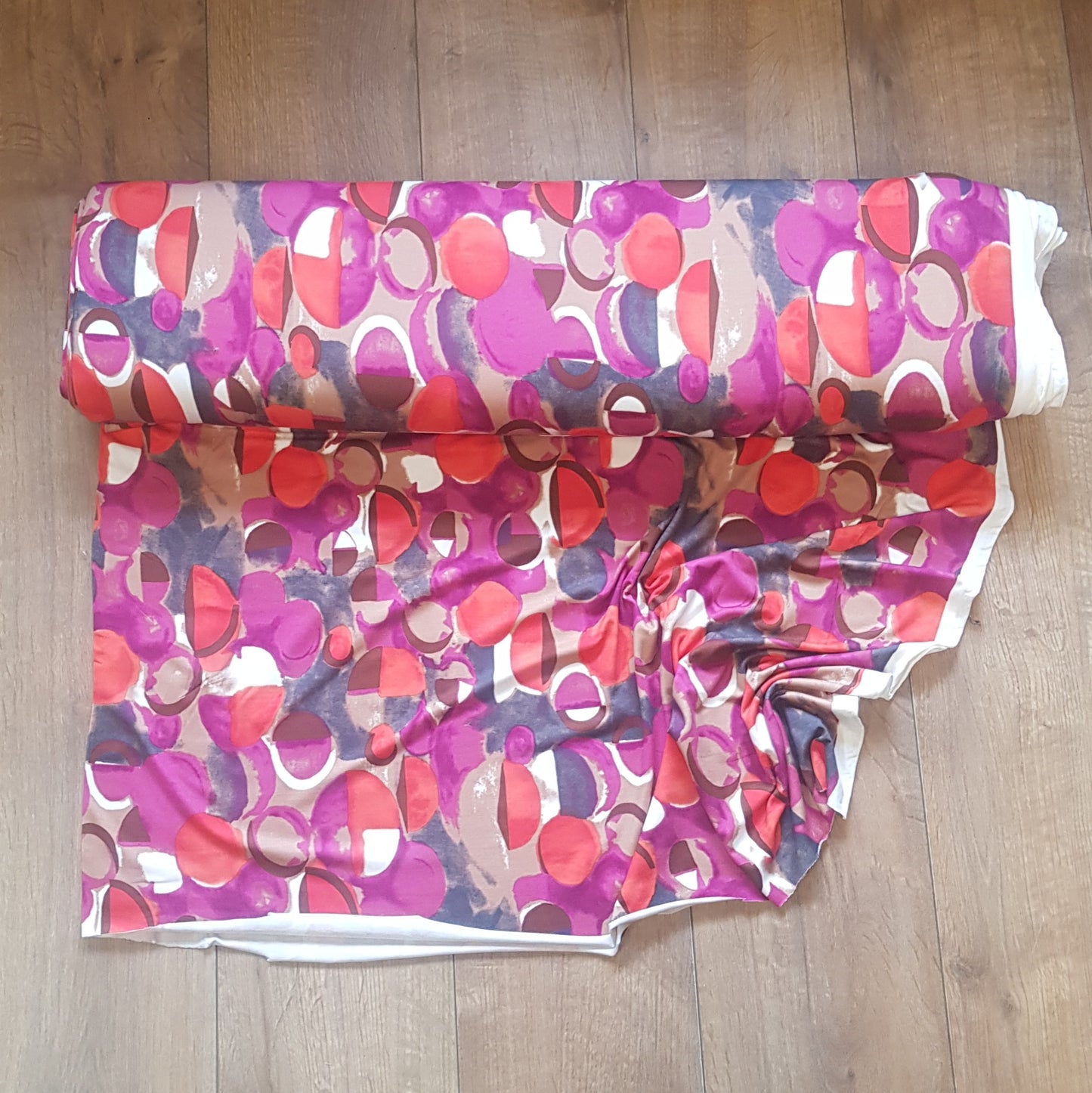 Abstract Rounds Jersey Fabric