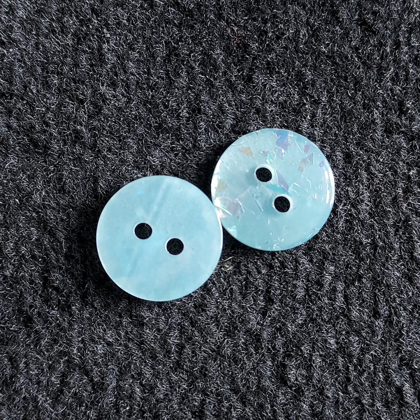 Iridescent Light Green Button - 14mm