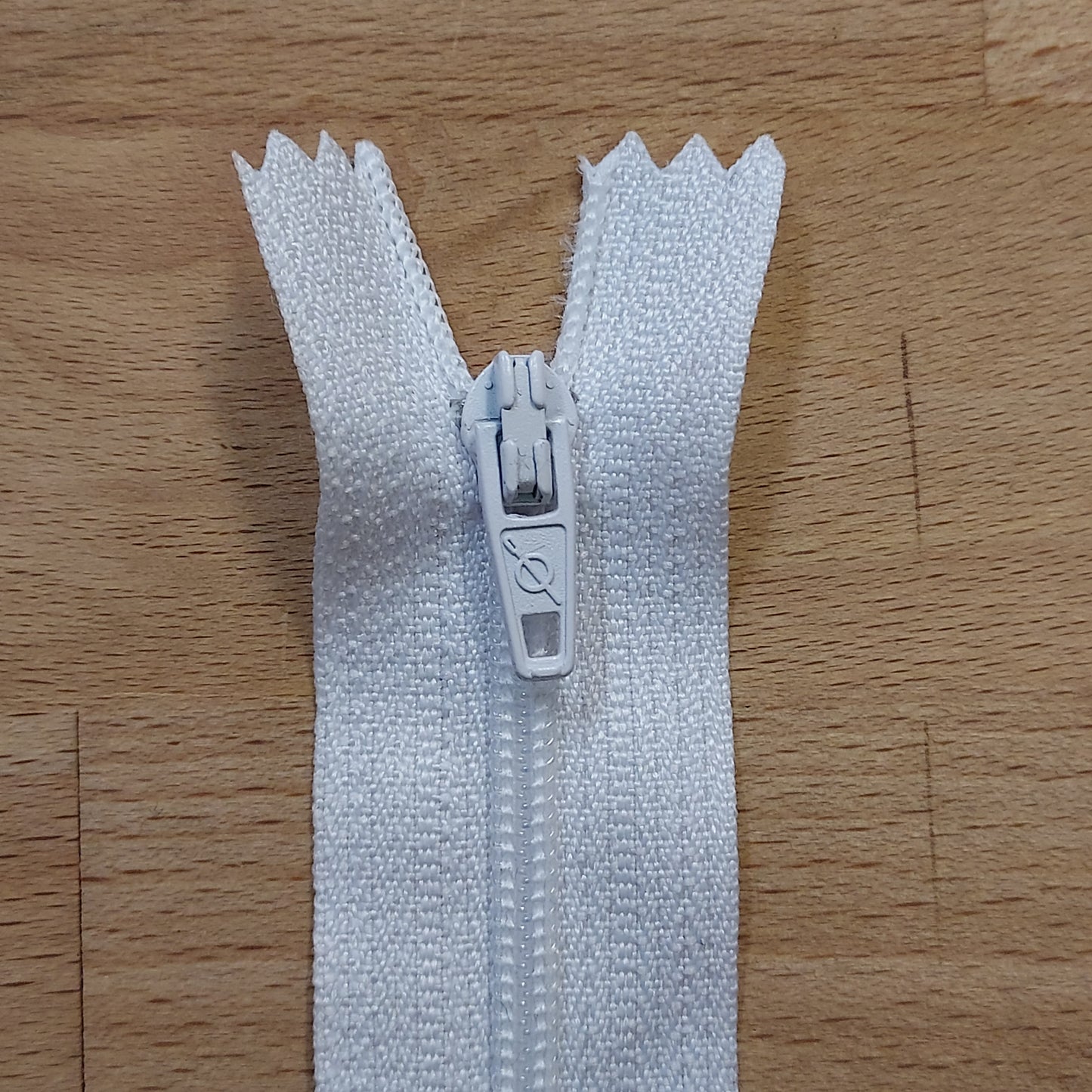 Closed End Nylon Coil Zip - Various Colours and Lengths