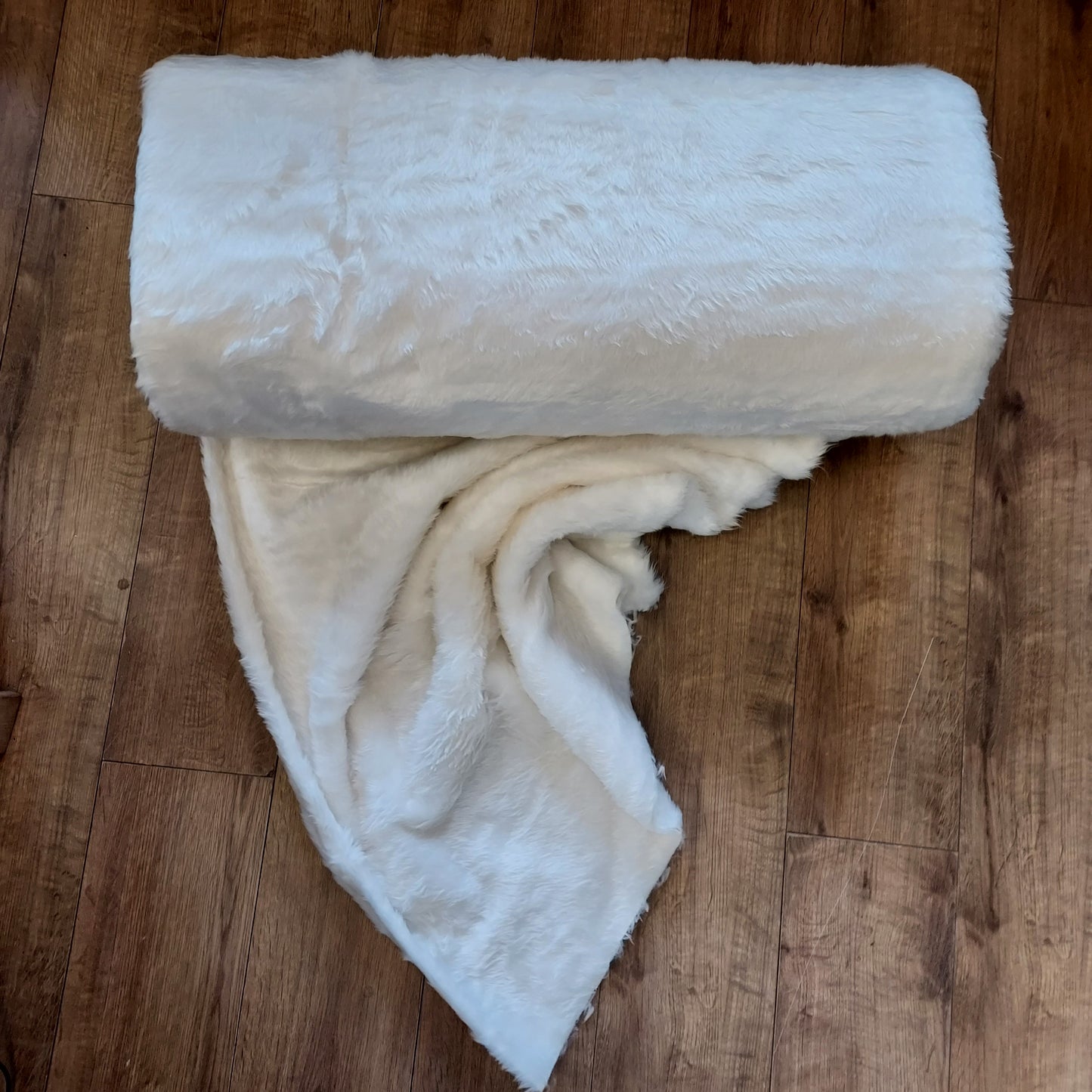 White Faux Fur Fabric 14mm Pile Fabric